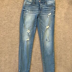 American Eagle super stretch mid-rise ankle jeans size 6